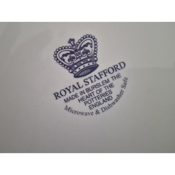 Vintage Royal Stafford Made In BURSLEM England Bone China Set Of 2 Dinner Plates - Picture 3 of 3